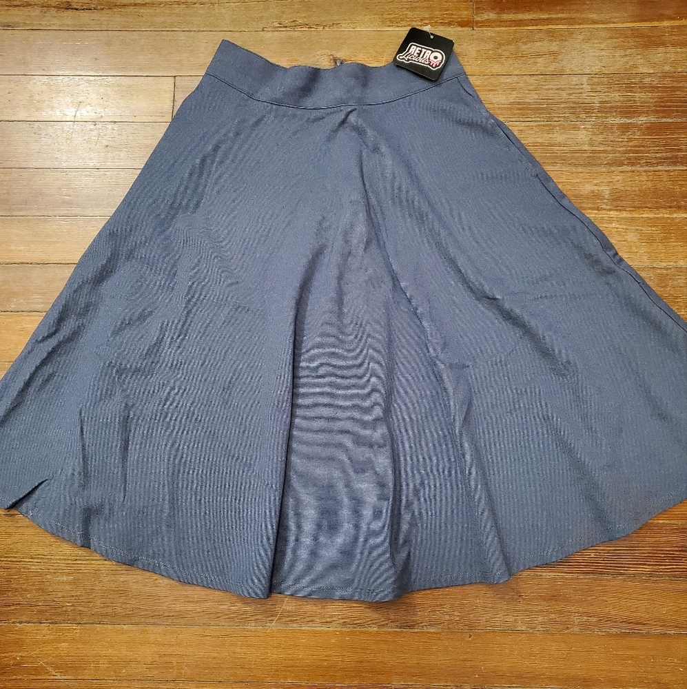 NWT Retrolicious gray/blue circle skirt